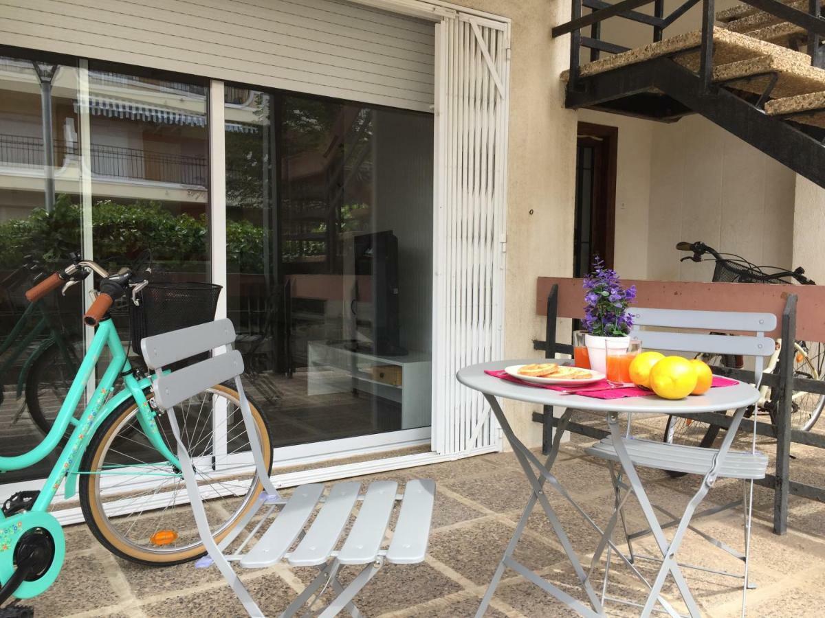 Nice Apartment 80 Meters From The Beach Calafell Luaran gambar