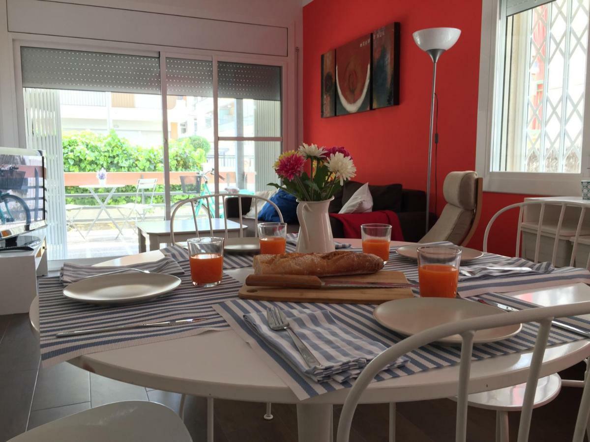Nice Apartment 80 Meters From The Beach Calafell Luaran gambar